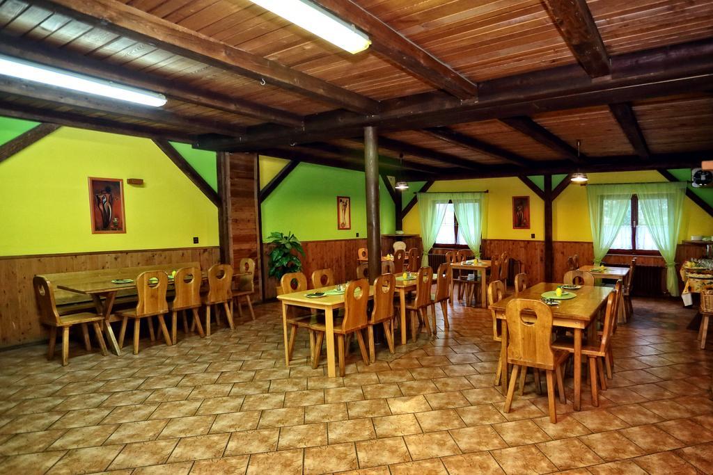 Penzion Šatovské lípy Exterior foto